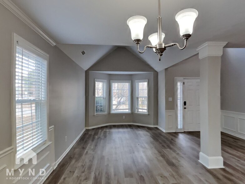 Building Photo - 5400 Alafia Ct