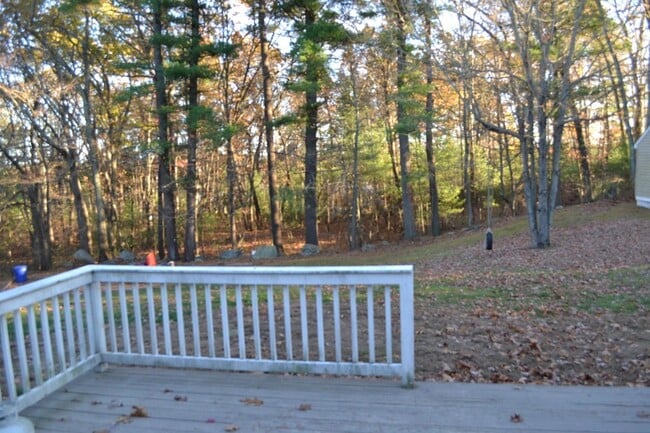 Building Photo - 10 Madden Rd