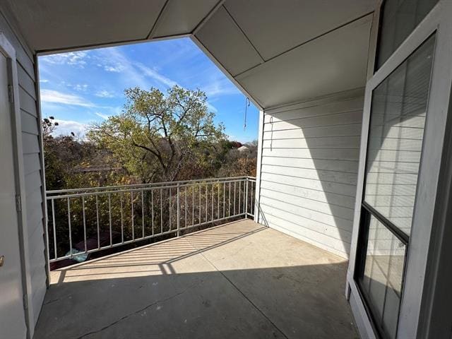 Building Photo - 9823 Summerwood Cir