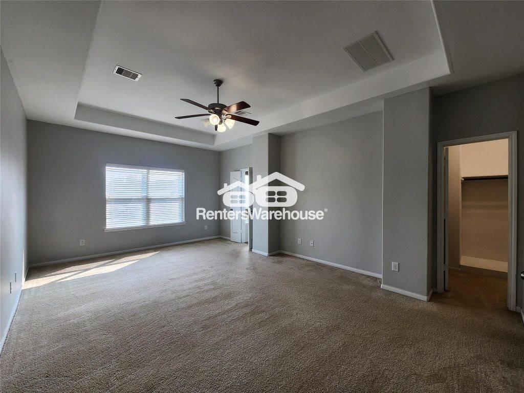 Building Photo - 9346 Valley Tree Ln