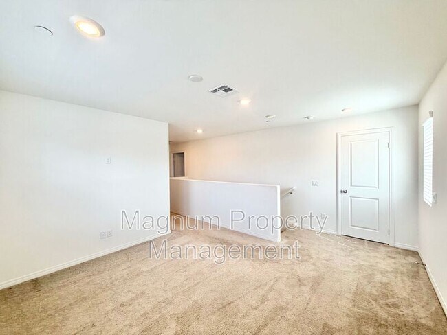 Building Photo - 36980 Camino Spgs Ave