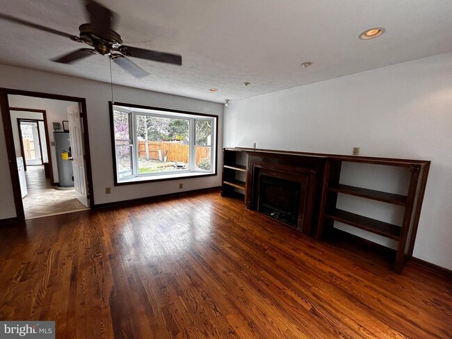 Building Photo - 123 Meadowbrooke Pl