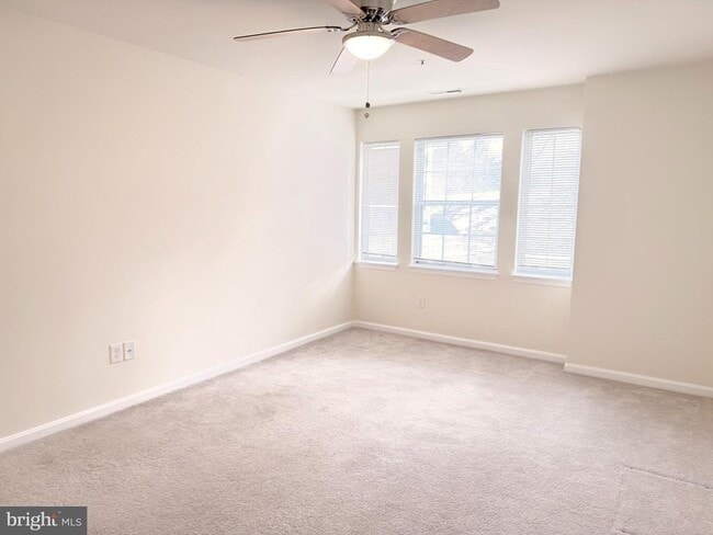 Building Photo - 37 Wickham Ct