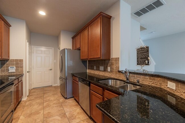 Building Photo - 18 Whitekirk Pl