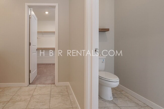 Building Photo - 1038 Osprey Dr