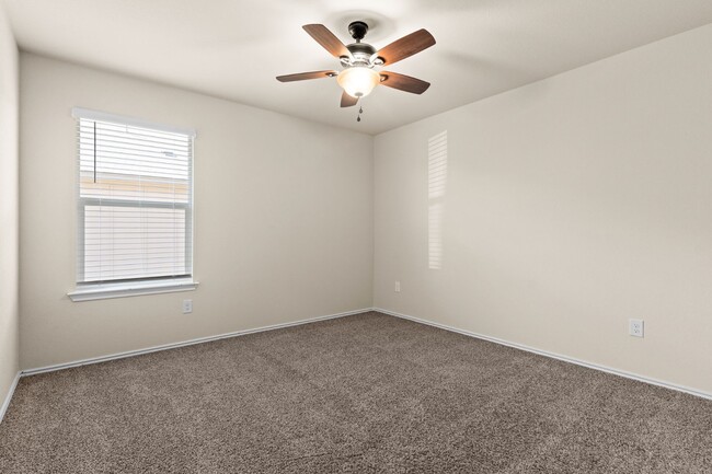 Building Photo - 9506 Kensley Rose Dr
