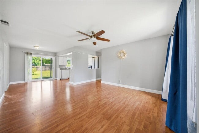 Building Photo - 2612 Ribier Way