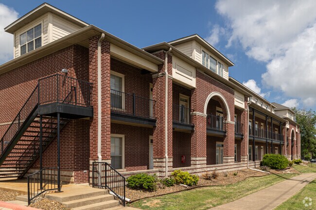 Building Photo - North Street Condos