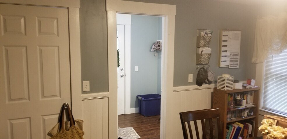Kitchen - 370 N State St