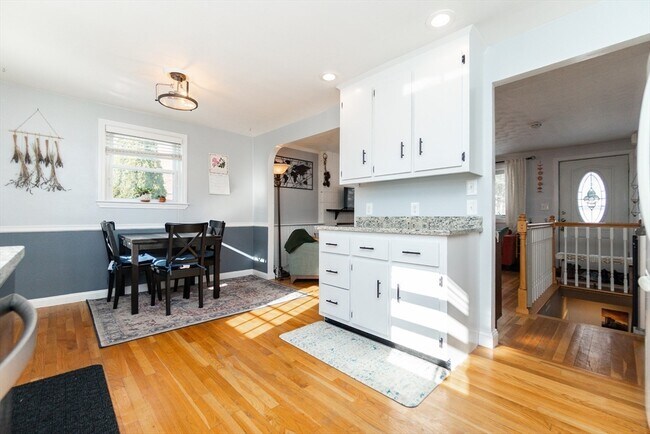 Building Photo - 73 Winfield St