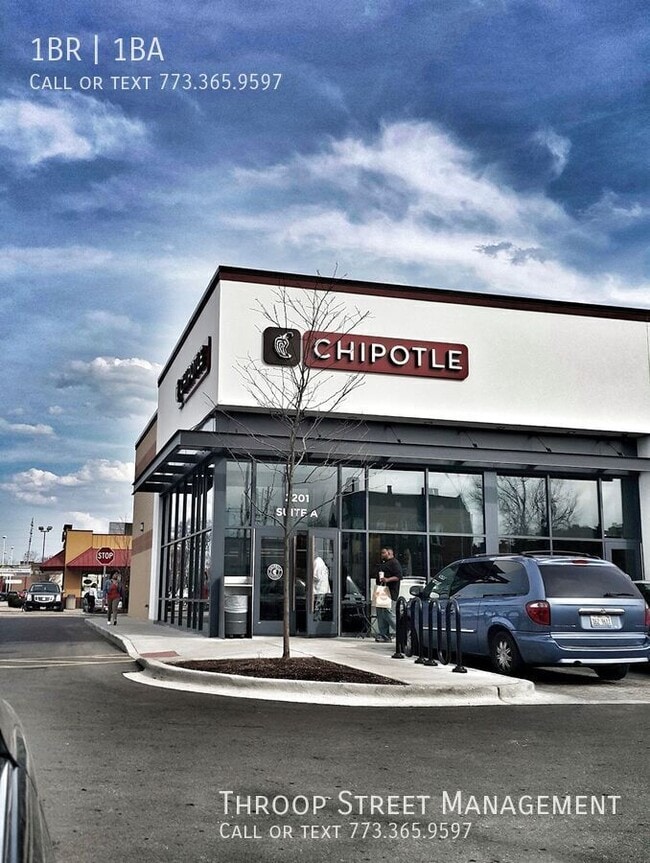 Building Photo - 1619 S Komensky Ave