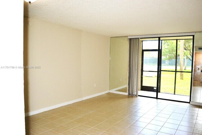 Building Photo - 8005 SW 107th Ave