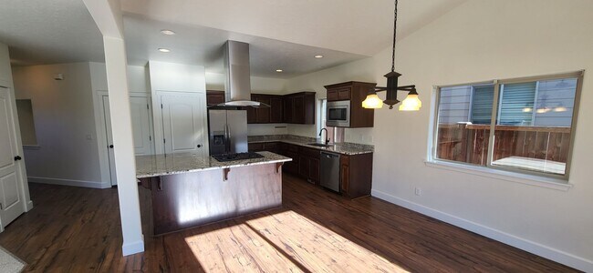Building Photo - 21187 SE Kayla Ct