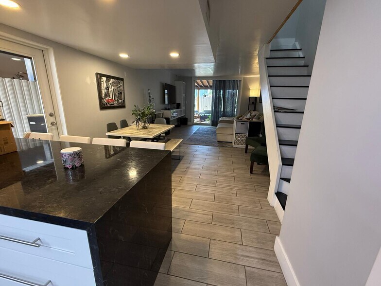 Kitchen View of Great Room - 828 W 38th Ter