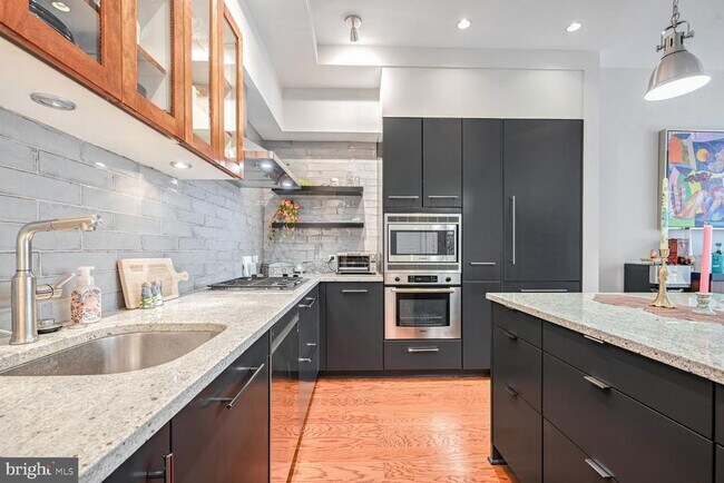 Building Photo - 1177 22nd St NW