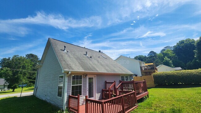Building Photo - 7336 Bramble Oak Dr