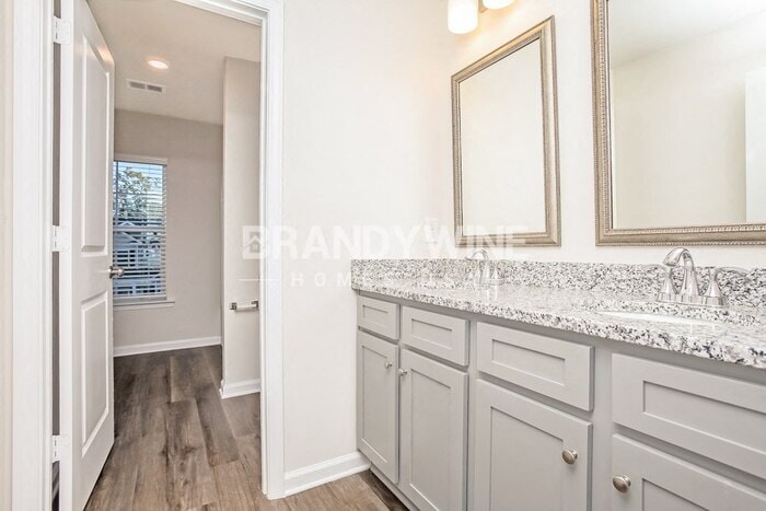 Building Photo - 309 Redmoss Dr