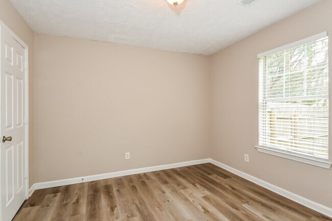 Building Photo - 3590 Broad Oak Ct