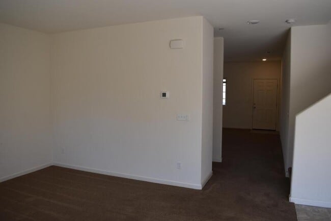 Building Photo - 4238 Freemark Ave