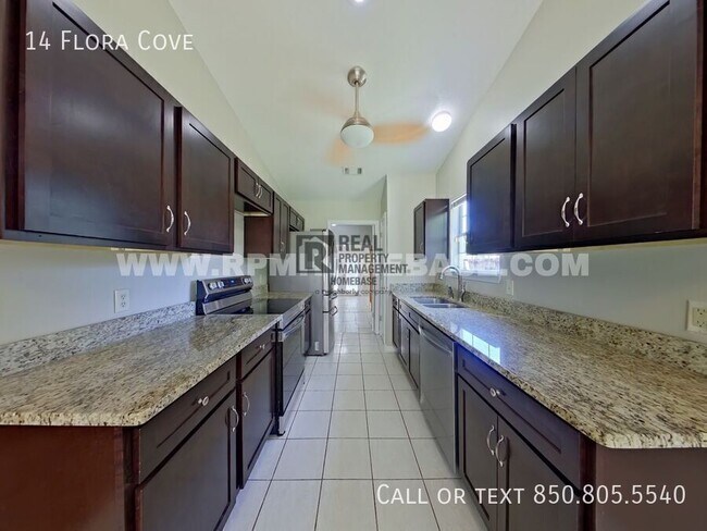 Building Photo - 14 Flora Cove