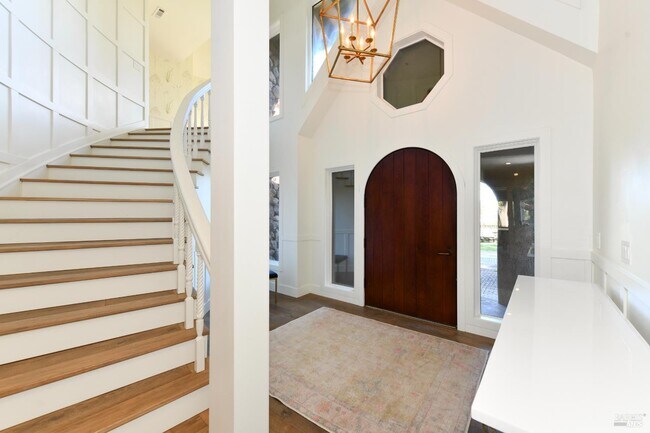 Building Photo - 800 Zinfandel Ln