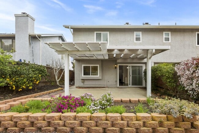 Building Photo - 10976 Glencreek Cir