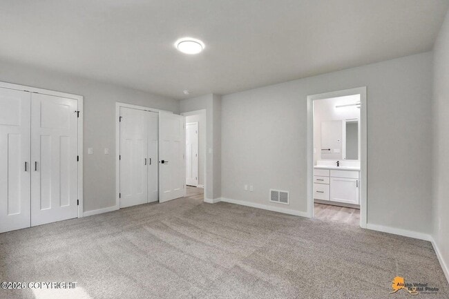 Building Photo - 4251 Ose St