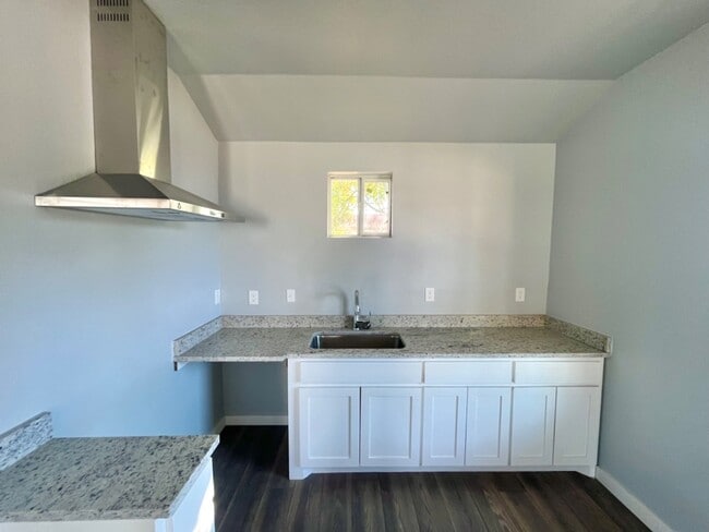 Building Photo - 2714 Observation Dr