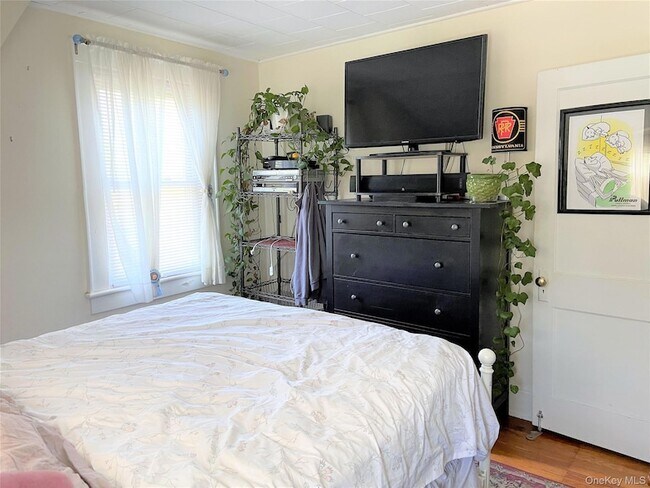 Building Photo - 42 Hamilton Rd