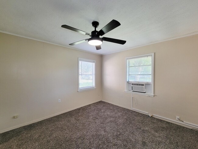 Building Photo - 1107 Milam St