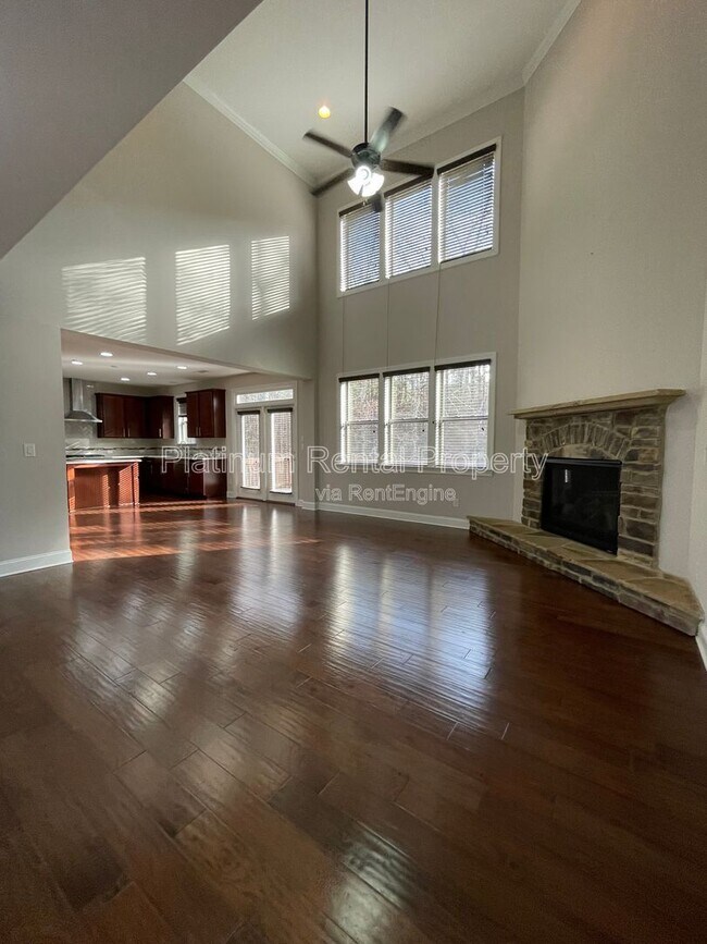 Building Photo - 600 Belton Ct