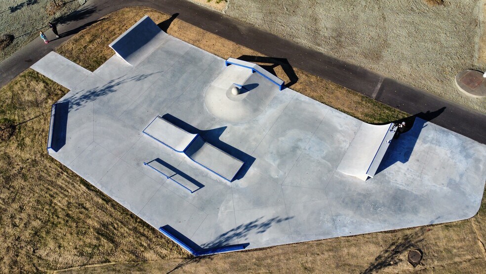 Skate Park - 8434 Colfax Ave S