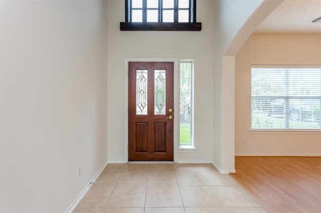 Building Photo - 138 E Spindle Tree Cir