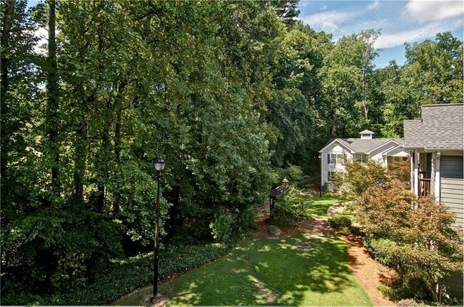 Building Photo - 504 Madison Ct