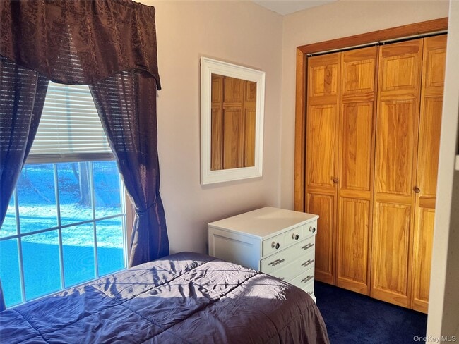 Building Photo - 13 Herlings Rd