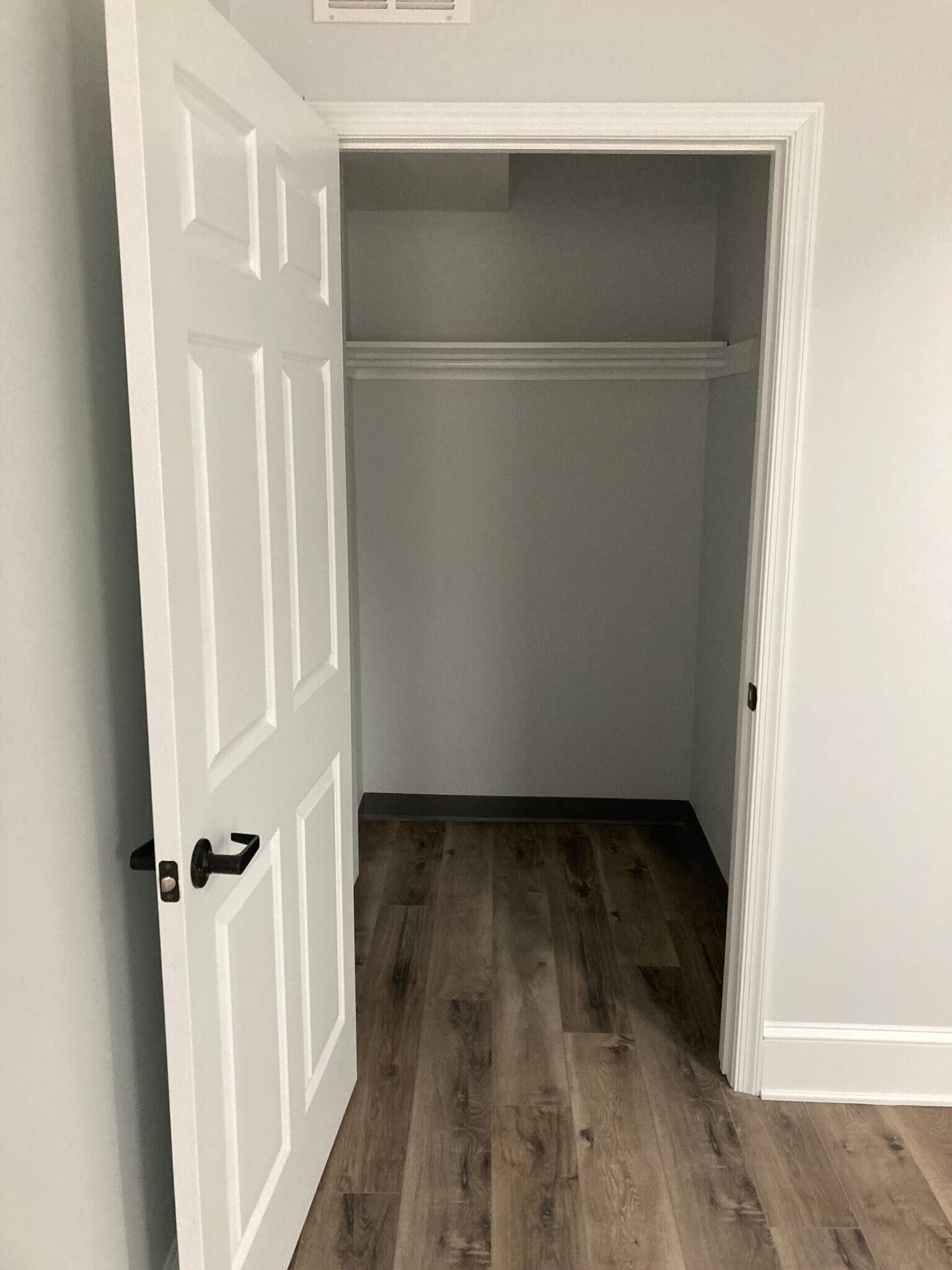 Building Photo - 2515 Frankford Ave