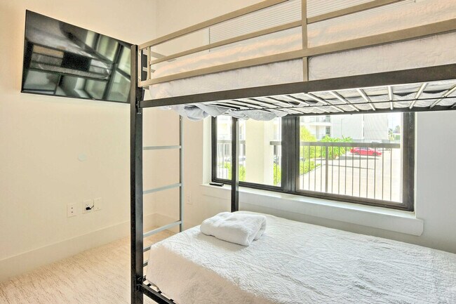 Building Photo - 15310 TX-105