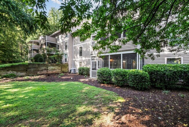 Building Photo - 806 Wynnes Ridge Cir