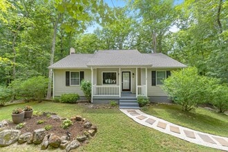 Building Photo - Lake Monticello Rental 3Bed/3Bath House