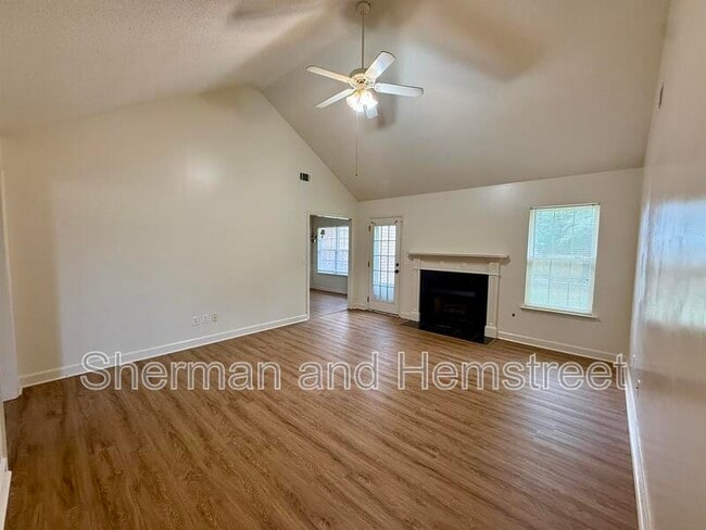 Building Photo - 3026 Manchester Dr