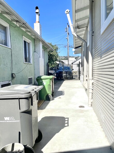 Building Photo - 4107 Redding St