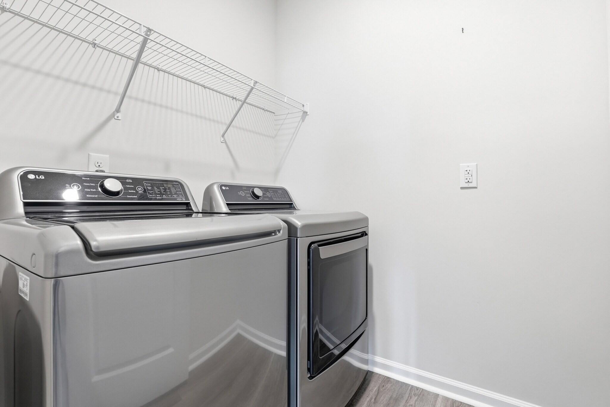 Building Photo - 115 Brooks Dr