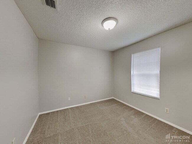 Building Photo - 8333 Argyle Corners Ct