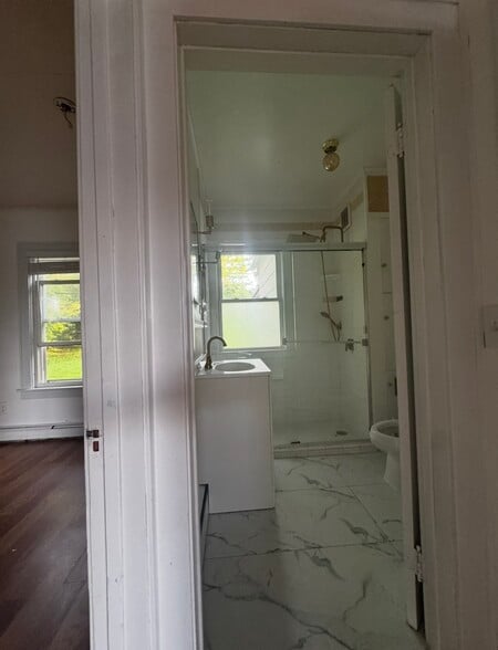 Bathroom - 47 E Gilson Ave