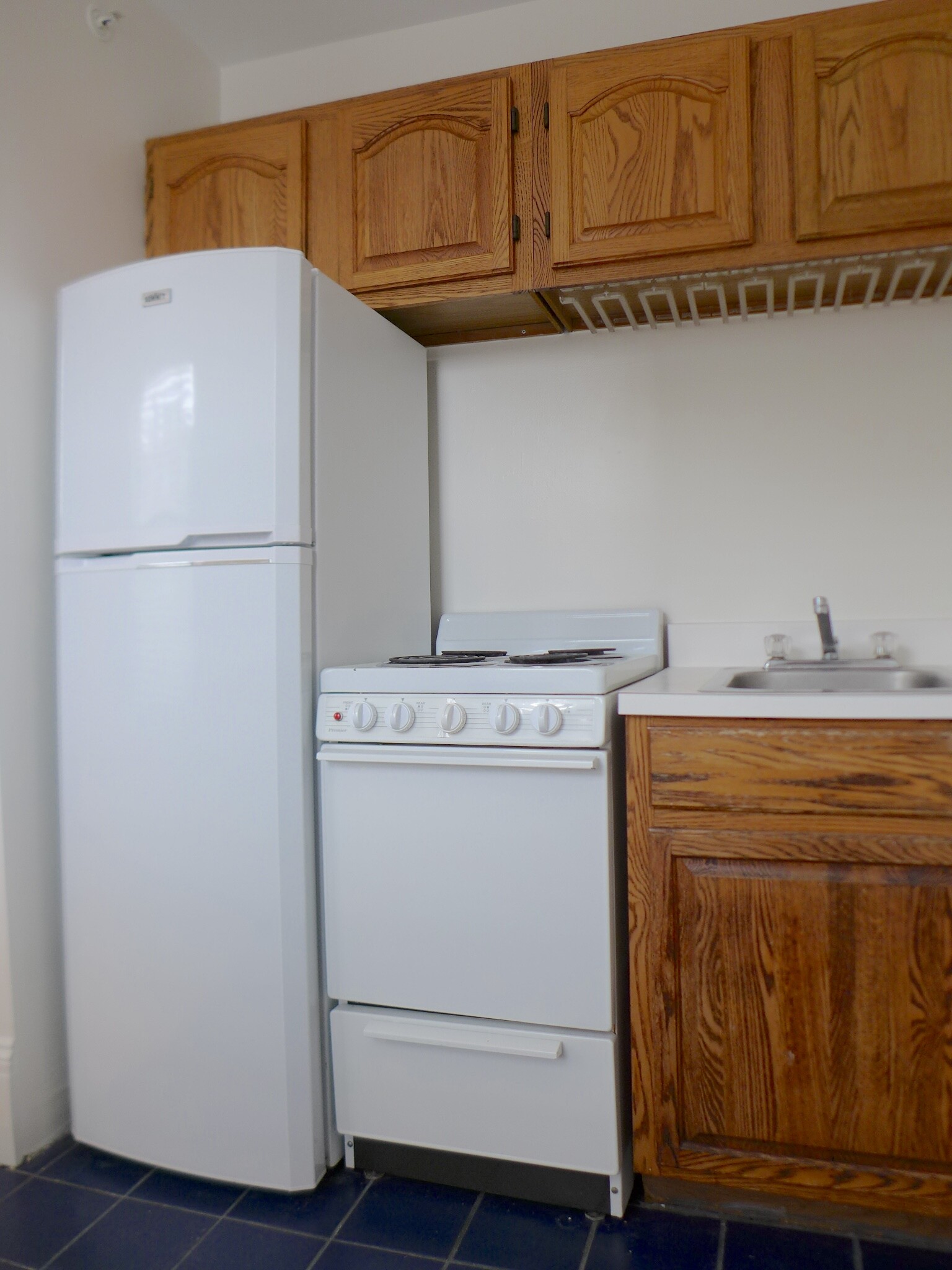 Building Photo - 14 Milford St