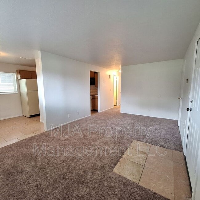 Building Photo - 4642 S Arlington Park Dr