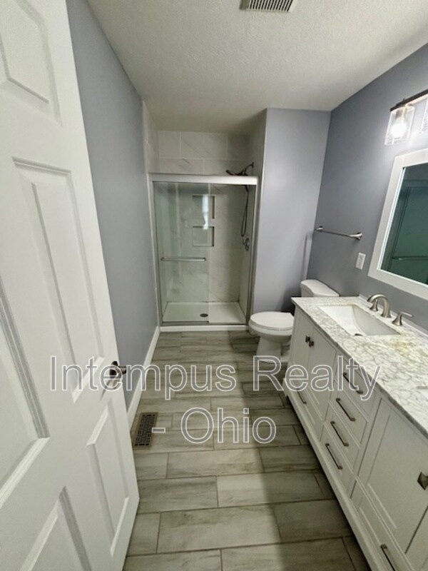 Building Photo - 1482 Geranium Dr