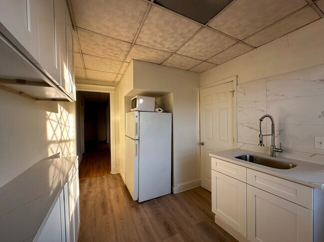 Building Photo - 5114 S Woodlawn Ave