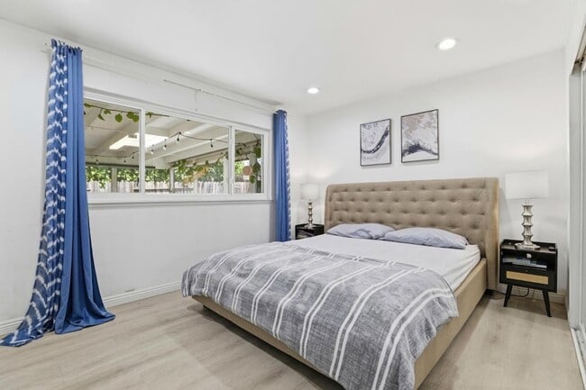 Building Photo - 1714 Woodridge Way