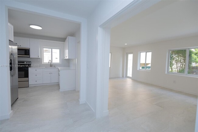 Building Photo - 2675 SW 24th Ter